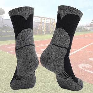 Chaussettes de sport Chaussettes OEM personnalisées en gros Chaussettes de sport OEM en polyester pour hommes - Product Image 6