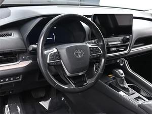 2024 para Grand Highlander Hybrid Limited con Volante a la Izquierda - Product Image 4