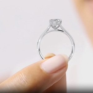 Bijoux en diamant cultivé en laboratoire en forme de coeur IGI Bague de mariage en diamant de laboratoire en or blanc massif 14 carats Couleur F Clarté VS1 - Product Image 6