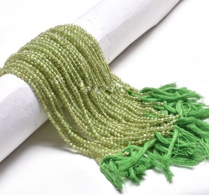 Collier de perles à micro facettes lisses en péridot vert Collier de perles coupées naturelles en forme de rondelle - Product Image 3