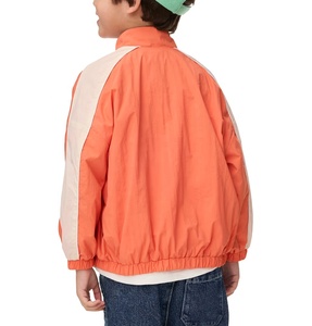 Chaqueta cortavientos para correr al aire libre para gimnasio personalizada para hombre, chaqueta cortavientos transpirable con forro de malla ligero de secado rápido - Product Image 2