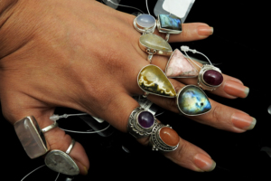 Anillo de forma redonda de piedras preciosas de ónix negro Natural de Plata de Ley 925 de buena calidad para ella, joyería hecha a mano, proveedor a granel - Product Image 6