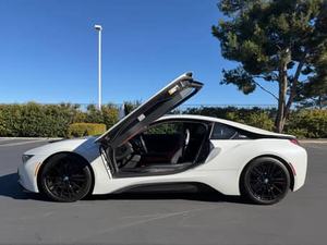 BMW i8 Coupé 2020, 1 propriétaire, groupe motopropulseur hybride turbo - Product Image 5