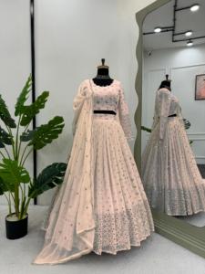 ชุดงานแต่งงานออกแบบสวม lehenga choli กับด้ายและลำดับการทำงาน - Product Image 3