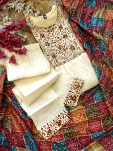 Kurti Tebi de Chanderi de Viscosa para Mujer con Bordado Festivo y Estampado Dorado, con Dupatta, Tela Aprobada por Liva, Salwar Kameez para Toda Temporada - Product Image 6