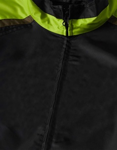 Chaqueta Cortavientos con Capucha y Bloques de Color con Logotipo Personalizado, Chaqueta Cortavientos de Carreras, Ropa Deportiva para Correr, Lona de Poliéster para Hombre - Product Image 4