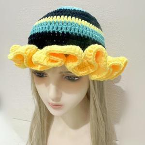 Sombrero de Ganchillo Tejido a Mano 2025, Estilo Moderno para Adultos, con Volantes Plisados, para un Estilo Casual - Product Image 3