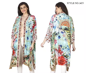 Kimonos pour femmes élégants et élégants avec motifs de fruits et de caractères pour superposer des tenues décontractées ou des vêtements de plage - Product Image 6