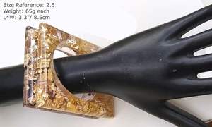 Bracelets empilables en résine transparente carrée avec des paillettes dorées colorées artisanales, modèle personnalisé, couleur faite à la main - Product Image 3