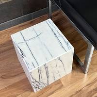 Tabouret en marbre noir Milas Table d'appoint élégante en pierre naturelle Design rond élégant Parfait pour le salon Chambre à coucher