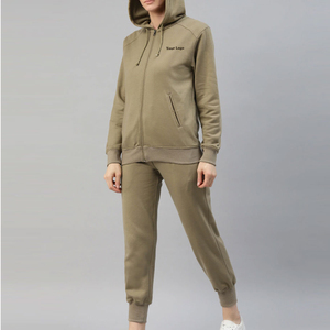 Vêtements de sport à la mode femmes survêtement dernier 2025 ensemble de vêtements d'entraînement séchage rapide pas cher deux pièces imprimé surdimensionné survêtement - Product Image 4