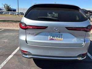 Mazda CX-90 3.3 Turbo Premium 4dr SUV AWD (3.3L 6 cilindros Turbo gasolina/eléctrico híbrido suave 8A) usado premium 2024 - Product Image 6