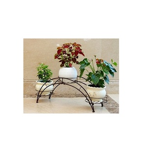 Verzierter Blumentopf ständer aus Eisen mit Premium-Look und langlebigem Design für gehobene Balkon-oder Zimmer pflanzen dekoration - Product Image 3