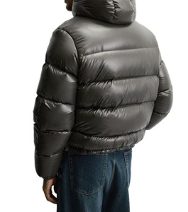 Chaqueta Cortavientos Polartec Personalizada de Alta Calidad con Cierre de Cremallera, Proveedor de Chaquetas para Exteriores de Fábrica OEM/ODM - Product Image 2