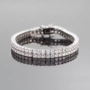 Pulsera de tenis con diamantes de moissanita de 8 pulgadas en plata 925 y oro de 10 quilates Pulsera elegante y brillante con piedras de corte redondo Cómoda - Product Image 2