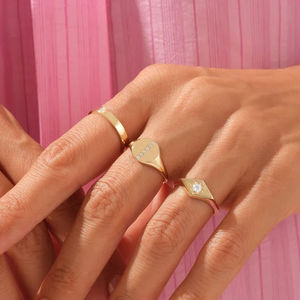 Impresionante Anillo de Oro de 10K con Diamante Moissanita de Corte Redondo, Perfecto para Bodas, Compromisos, Fiestas y Aniversarios, Regalo para Mujer - Product Image 6