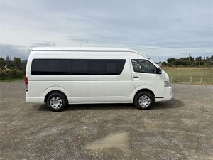 Toyota Hiace 2.7P 2025 Usada con TODAS LAS OPCIONES, Cabina Grande, 10 Asientos, 4 Puertas, Tipo Wagon, Lista para Envío Mundial - Product Image 3