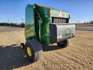 Meilleures ventes 2024 : Presse à balles ronde John Deere 561M à vendre - Product Image 3
