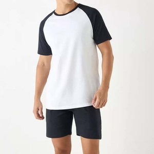 Nouvelle Collection 2026 – Ensemble Short et T-shirt Décontracté pour Homme en Coton Tricoté à Séchage Rapide avec Cordon de Serrage, Motif Uni - Product Image 4