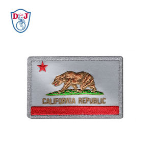 Parches bordados personalizados, parches de tela reflectante para coser parches de hierro para prendas de vestir - Product Image 2