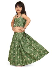 Ensemble Lehenga Choli traditionnel vert Bandhani pour enfants de Shoryam Fashion |   Tenues de fête et de mariage Diwali pour filles, prêtes à porter, prêtes à l'emploi - Product Image 3