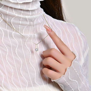 Collar con Colgante de Plata de Ley con Piedra de Moissanita de 1.00 Quilates, Color D, Claridad VVS1, Forma de Lágrima, Joyería Fina para Mujer, Moderno, para Aniversario - Product Image 5