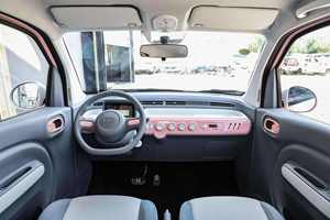 Mini EV HATCHBACK 2025 de Largo Alcance, Batería de Litio de 222 km, Tracción Trasera Simple, Caja de Cambios Automática, Volante a la Izquierda - Product Image 6