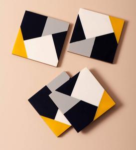 Dessous de verre rectangulaires en bois brun et en résine époxy pour boissons à la bière et au thé - Product Image 4