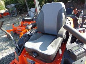 เครื่องตัดหญ้าแบบ Zero Turn รุ่น Kubota ZD1211 ปี 2026 – พลังงานดีเซลที่ผสมผสานความแม่นยำระดับมืออาชีพ - Product Image 4