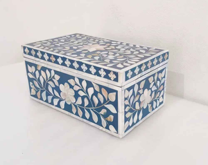 Caja Decorativa con Incrustaciones de Nácar Negro y Forro de Terciopelo, Caja de Almacenamiento, Joyero con Estampado Floral de Nácar para Ella - Product Image 2