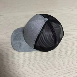 Gorra de Béisbol Clásica de Malla con Bordado Personalizado Ajustable al por Mayor con MOQ Bajo, Gorra Trucker de 6 Paneles - Product Image 3