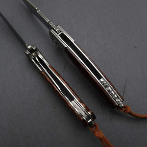 Navaja Plegable de Damasco con Espina de Acero Estampada y Mango Ergonómico, Navaja de Bolsillo Premium de Damasco - Product Image 4