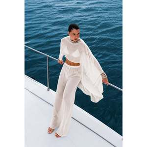 Conjunto de Dos Piezas: Blusa Corta Transparente Genis Yaka y Pantalones de Cintura Alta - Azul - Azul - Product Image 1