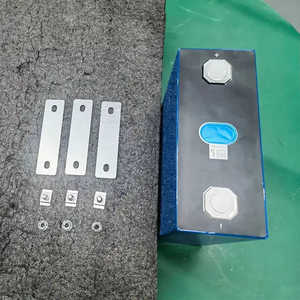 เซลล์แบตเตอรี่ลิเธียมไอออนแบบปริซึม LFP 320Ah 300Ah-330Ah 3.2V กก. - Product Image 3