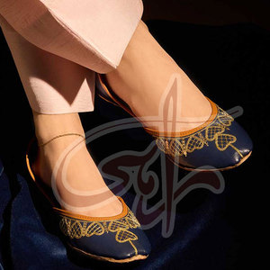 Chaussures de mode pour femmes de haute qualité, marque privée, Khussa, antidérapantes, haute performance, semelle en cuir, options personnalisables - Product Image 4