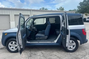 2005 H O N D A E L E M E N T EX AWD READY TO SHIP - Product Image 4