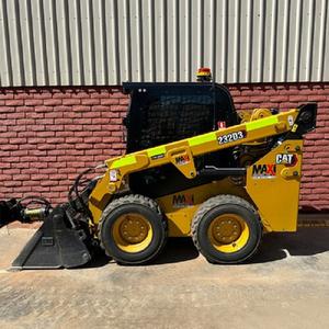 Chargeuses compactes Cat modèle 232D3 Équipement lourd pour projets de construction avec livraison rapide et qualité supérieure - Product Image 1