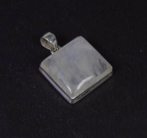 จี้หินจูเนสเตอร์สีเงินแท้สำหรับ925พร้อมจี้พลอยสีขาวรุ้งมูนสโตนจี้ทรงสี่เหลี่ยมกรอบการตั้งค่าเสน่ห์ - Product Image 1