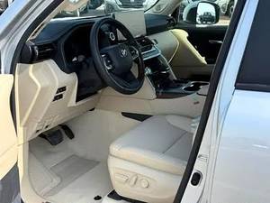 Toyota Land Cruiser GTX 2024 SUPER LIMPIO, Transmisión Automática, Asientos de Cuero, Motor V6, SUV Usado, Gasolina, 7 Asientos - Product Image 5