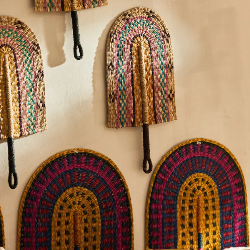 เป็นรูปถ่าย