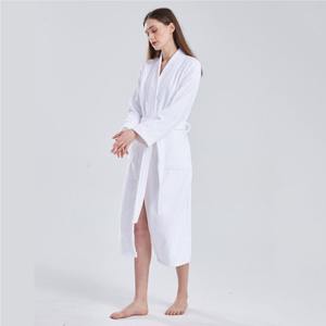Venta al por mayor de batas de mujer personalizadas transpirables hasta la rodilla térmica costilla de punto Albornoz ropa de dormir de talla grande estilo Sexy suave - Product Image 2