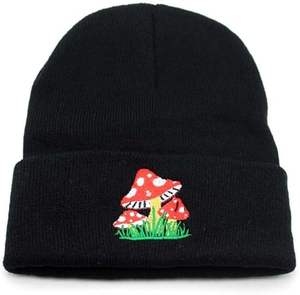 Gorros de Invierno Unisex de Alta Calidad, 100% Acrílico, Secado Rápido, Transpirables, Diseño Personalizado, Tejidos a Mano, Hechos en Pakistán, Venta al Por Mayor - Product Image 1