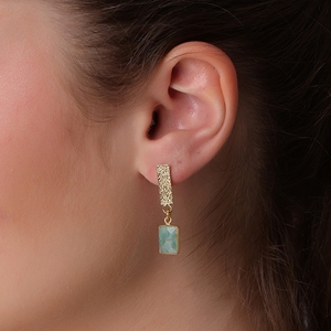 Boucles d'oreilles pendantes rectangulaires en amazonite tendance DUA pour mariage |   Fait main, plaqué or 18 carats, laiton, pour femmes |   Géométrique |   Vente en gros indienne - Product Image 5