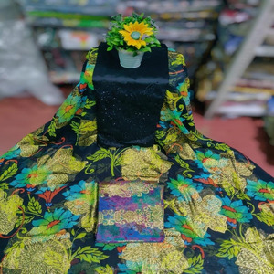 ผ้าฝรั่งเศสลายดอกไม้หลากสีม่วงพร้อมลายแจ็คการ์ดสีเงินทอง ดีไซน์หรูหราสำหรับงานแต่งงานโซมาเลีย - Product Image 2