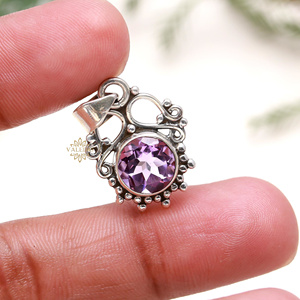 Pendentif de créateur en argent sterling 925 massif, rond, facetté, en améthyste naturelle de qualité supérieure, pour la vente en gros de bijoux pour femmes - Product Image 4