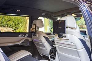 รถบีเอ็มดับเบิลยู อัลพีน่า XB7 ปี 2021 สภาพดีเยี่ยม เจ้าของเดียว เครื่องยนต์ V8 ทวินเทอร์โบ 612 แรงม้า ระบบขับเคลื่อนสี่ล้อ ใช้งานในภูมิอากาศแห้ง ไมล์น้อย - Product Image 2