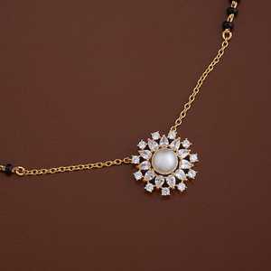 Mangalsutra Chapado en Oro de 22k para Mujer, Diseño de Copo de Nieve Chapado en Oro 156290, Joyería de Lujo en Oro Rosa con Rubí para Bodas Hindúes y Uso Diario - Product Image 2