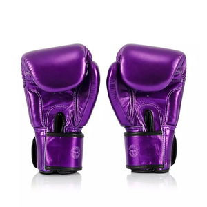 ถุงมือชกมวย Fairtex สีแดงเงา รุ่นโปร คุณภาพพรีเมียม หนังวัวแท้ สำหรับศิลปะการต่อสู้ มวยไทย และการฝึกซ้อม - Product Image 5