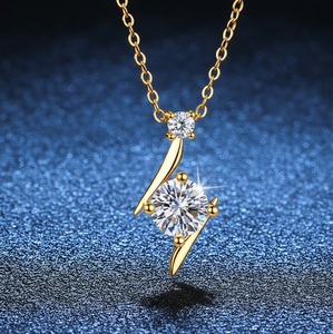 Collier pendentif étoile éclairante dansante en moissanite multicolore 1 CT en argent sterling 925, cadeau tendance pour mariage - Product Image 1