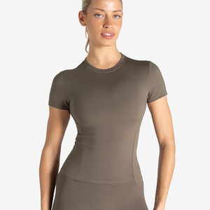 Design personnalisé Logo Taupe femmes Gym t-shirt extensible pleine longueur manches courtes col rond polyester nouveau décontracté Yoga entraînement t-shirt - Product Image 1